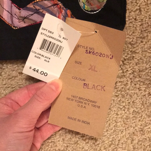 New Direction button down blouse - Picture 5 of 8